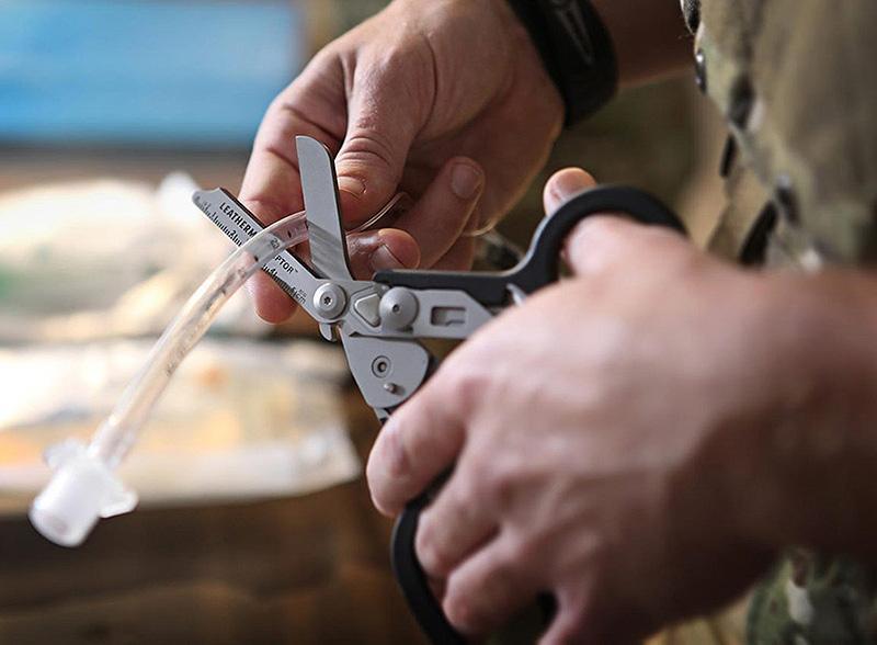 Ножницы Leatherman Raptor Blue Чехол Utility (832609)